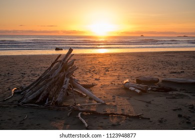 Beach Fire Pit Images Stock Photos Vectors Shutterstock