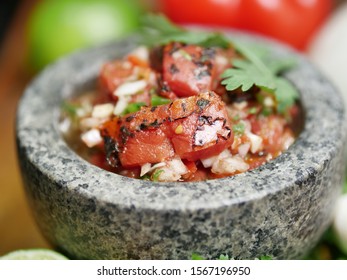 Fire Roasted Tomato And Garlic Salsa