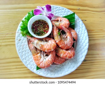 fire shrimps and Seafood Sauce