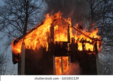 House On Fire Images Stock Photos Vectors Shutterstock