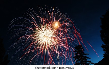 花火 透明 の写真素材 画像 写真 Shutterstock