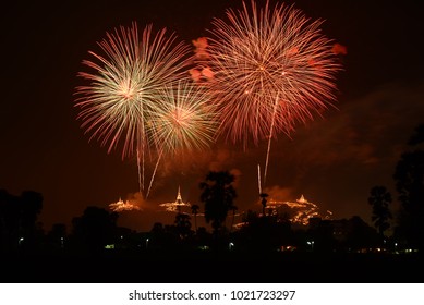 1,077 Fireworks Over Mountain Images, Stock Photos & Vectors 