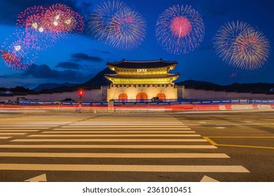 The fireworks are breathtakingly beautiful at the Gyeongbokgung Palace gate and the traffic on the streets.
Important places and
Night view of Gwanghwamun Gate (The message on the sign is "Gwanghwamun - Powered by Shutterstock