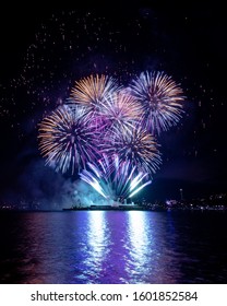 Fireworks On Lake Union Seattle From Gasworks Park