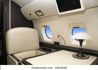 First Class (airplane)