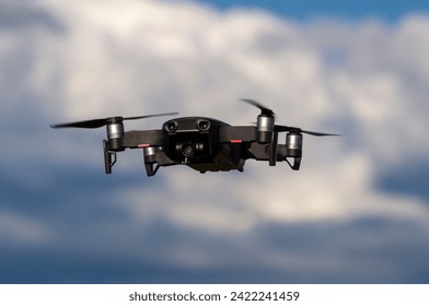 First lessons in drone piloting - Powered by Shutterstock