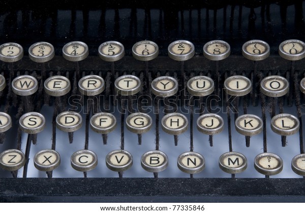 first plane of keys of\
old typewriter
