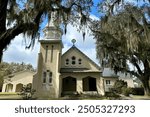 First Presbyterian Church c. 1900.  Founded by Scottish highlanders in 1726. Was the first Presbyterian congregation in the state of Georgia.  Location: Darien, GA.