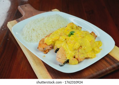 fish fillet with shrimp and rice sauce