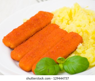 Fish Fingers With Mashed Potato