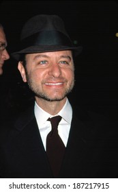 Fisher Stevens At Premiere Of PINERO, NY 12/10/2001