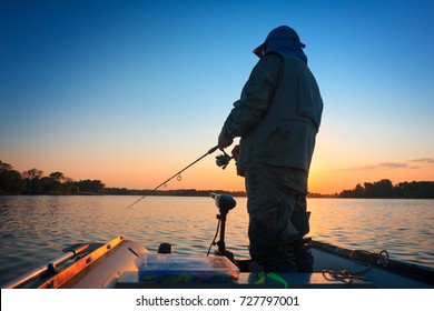 Imagenes Fotos De Stock Y Vectores Sobre Pesca Rio Shutterstock