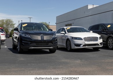 Fishers - Circa May 2022: Used Lincoln Inventory On Display. With Current Supply Issues, Lincoln Is Relying On Pre-owned Car Sales While Waiting For Parts.