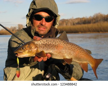 Fly Fisherman Holding Huge Brown Trout Stock Photo 91096514 | Shutterstock