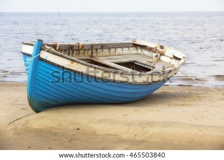 Fishing boats on the shore of the White Sea