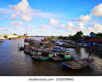 Fishing port with boats, Cat Ba Island, Vietnam.