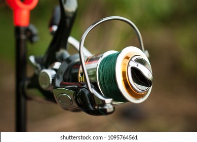 

Fishing Reel With Braided Line