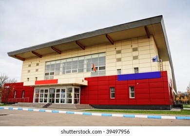 Fitness Center Surrounded With Park Exterior Photo