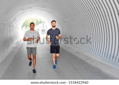 Man in tunnel (2) Movement