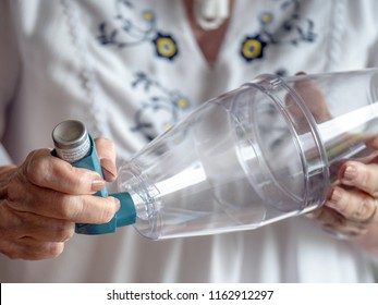 Fitting An Asthma Inhaler To A Spacer Device