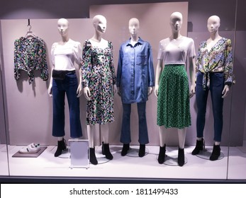 71,005 Store mannequins Images, Stock Photos & Vectors | Shutterstock