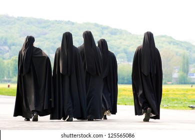 Five nuns