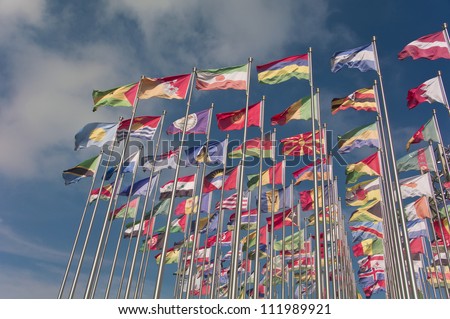  FLAGS OF THE WORLD