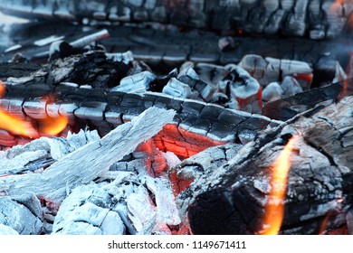 Flame on coals, The campfire