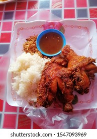 A Flat Lay Food Of Pulut Ayam, Chicken And Sticky Rice. Thailand Food