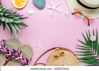 Flat Lay Summer Beach And Fresh Fruits Frame Mockup. Female Beach Cloth And Accessories. Palm Leaf, Rattan Bag And Pineapple. Frame Mockup With Copy Space