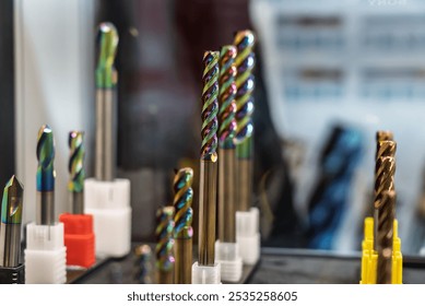 Flat or square solid carbide endmill tools. The cutting tool for CNC turning and milling machines. Tools for machining on lathes and milling machines. End mills for machining on numerical machines