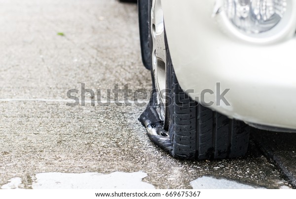 flat tires from accident,\
flat tires
