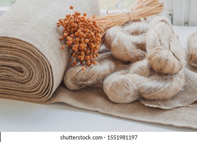 Flax Fibers From Flax For The Manufacture Of Linen Fabric And Linen Fabric