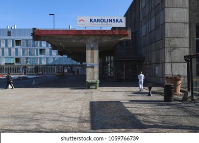 FLEMINGSBERG, HUDDINGE, SWEDEN - MARCH 30, 2018: People Outside The Main Entrance To Karolinska Universitetssjukhuset (university Hospital) In Flemingsberg, Sweden