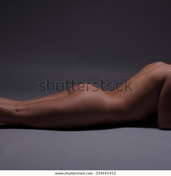 Nude Flexible Girls
