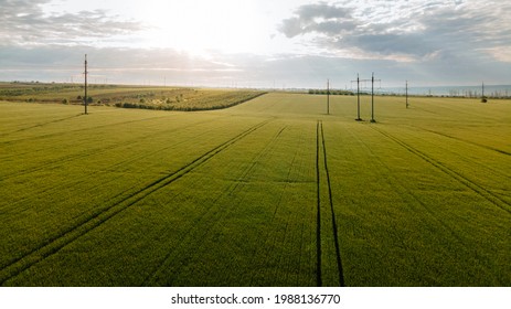 129 Flying drone transmission line Images, Stock Photos & Vectors ...