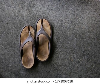 Flip Flop thongs on a mat