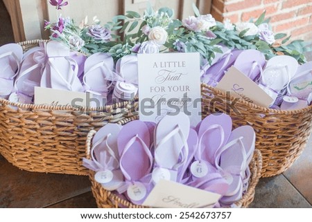 flipflops for dancing at wedding