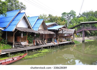Floating home
