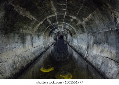 Flooded Round Underground Drainage Sewer Tunnel Stock Photo 1301551777 ...