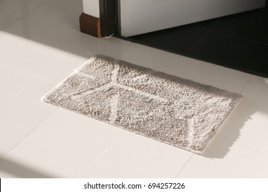 Floor mat with sunlight 