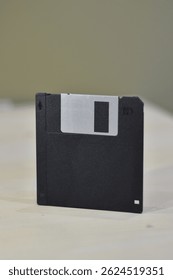 a floppy disk was the vintage form of a flashdisk