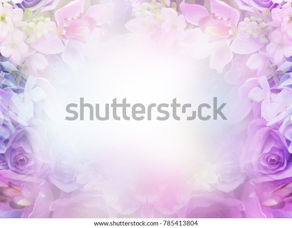 花柄の抽象的パステル背景にコピースペース 結婚式やバレンタインデーカード用の柔らかいスタイルのピンクと紫の花 の写真素材 今すぐ編集