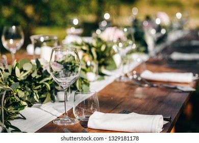 hanging lanterns wedding