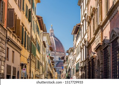 Florence Dome , Italy. Street View