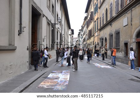 Florence Italy October 2016 Tourists Stroll Along The Streets