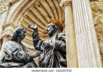 Florence, Italy - May, 19 2019, Statuary Group Of The Incredulity Of St. Thomas By Andrea Del Verrocchio, In The Outer Niche Of The Church Of Orsanmichele.