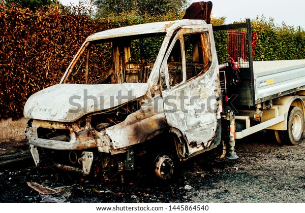 Florence, Tuscany.
Italy - circa April 2017 - Burned truck parked in a urban scenario
after a street accident.
