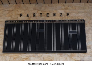 Florenze, Tuscany, Italy. About October 2019.  Florence Train Station. Old Departure Board Empty And Written Departures.