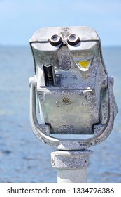 Florida/USA- March 9, 2019:  A Vertical Image Of A Movable Viewfinder Overlooking The Ocean In Southwestern Florida.                 